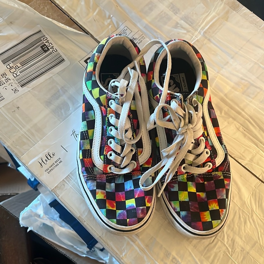 Vans men's 5.5/women's 7, used condition. Lots of wear left